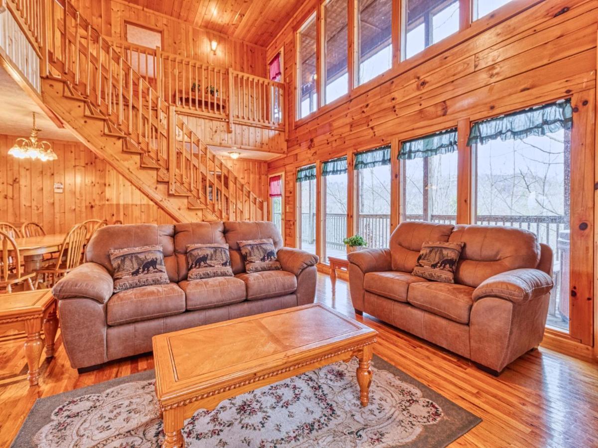 Hawks Point Lodge Sevierville Exterior photo