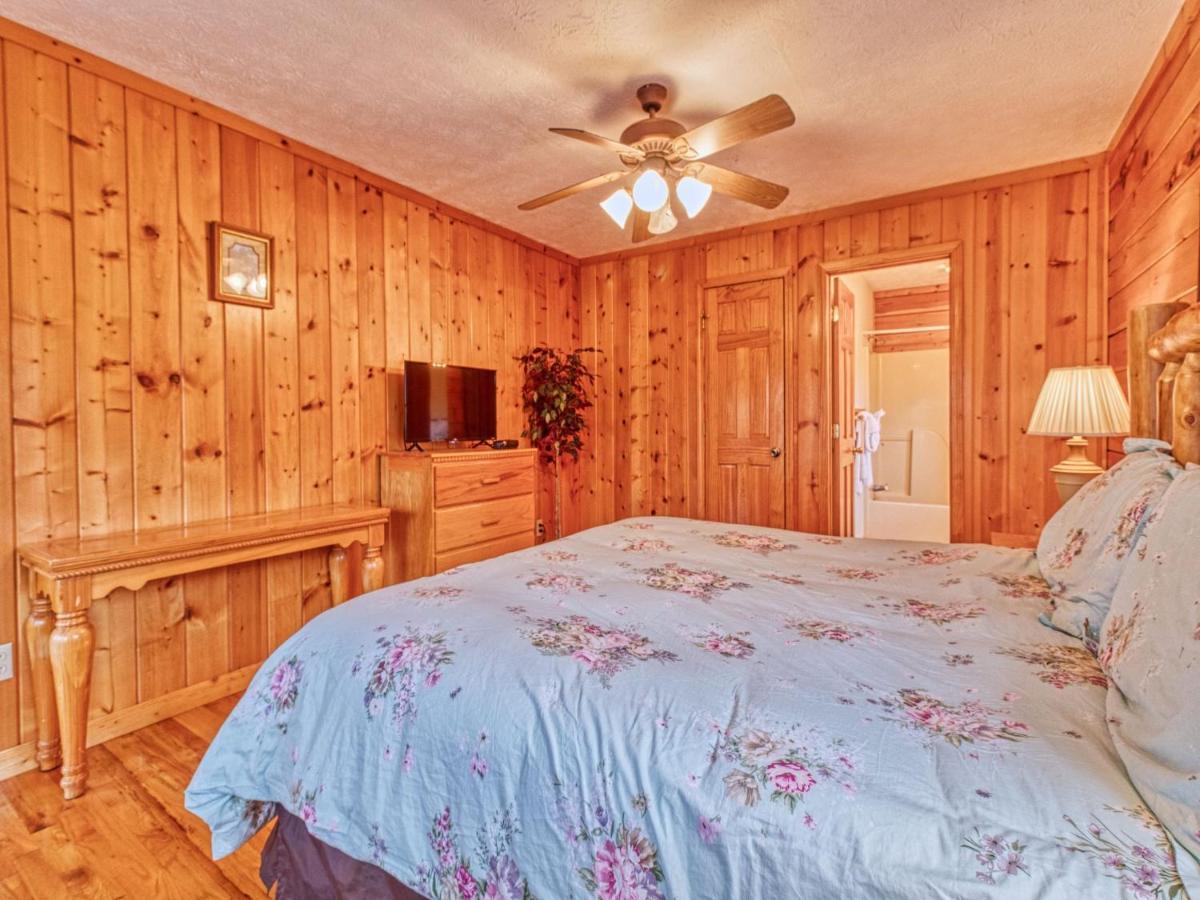 Hawks Point Lodge Sevierville Exterior photo