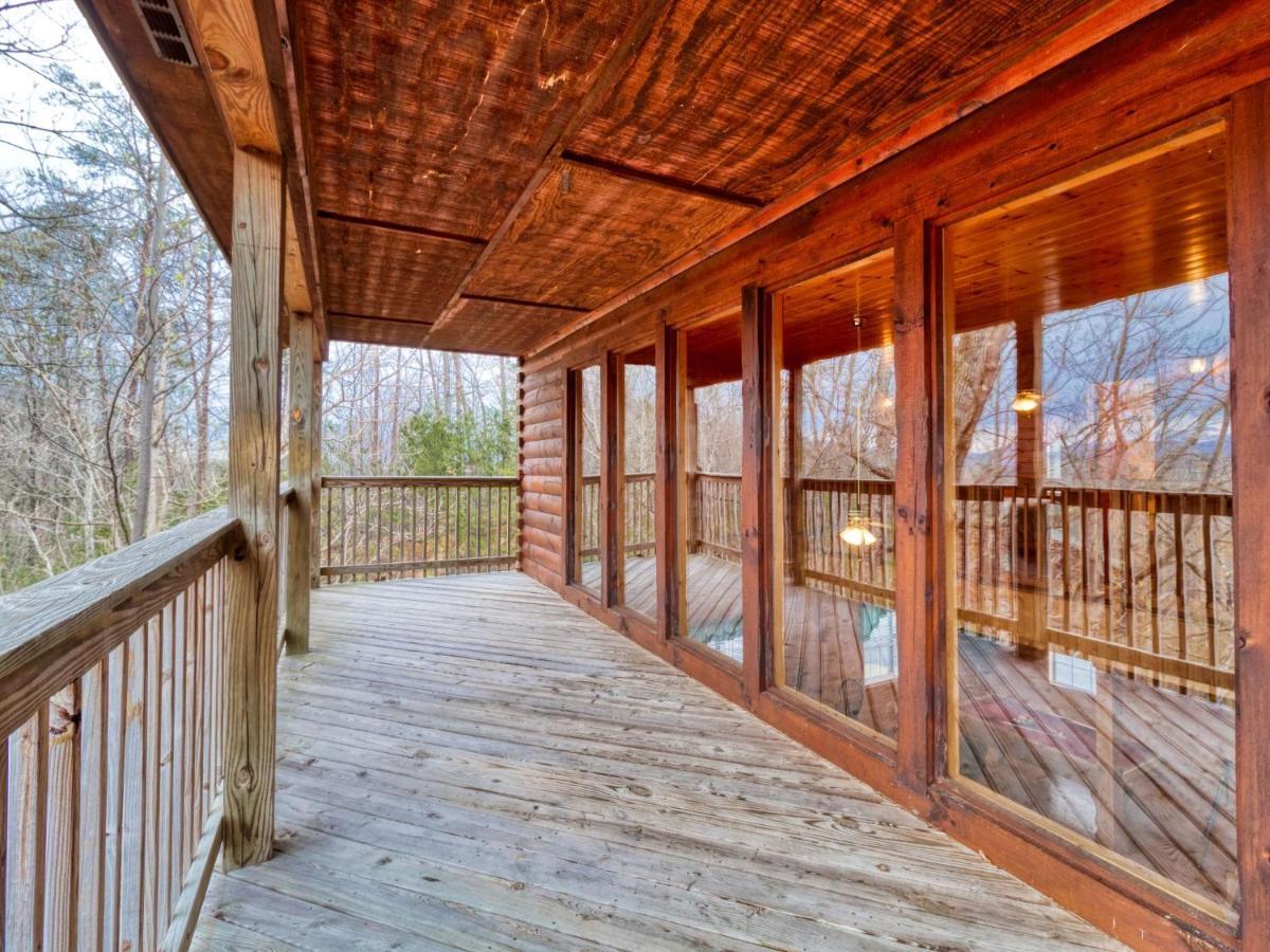 Hawks Point Lodge Sevierville Exterior photo